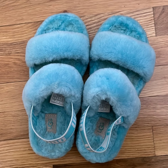 Ugg Slides - Picture 1 of 7